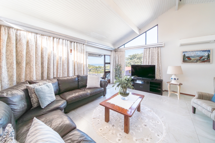 4 Bedroom Property for Sale in Bonza Bay Eastern Cape